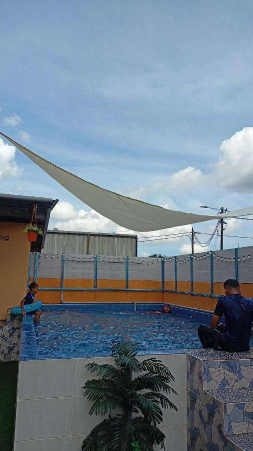 Ns Homestay Private Pool Tanah Merah  Ngoại thất bức ảnh